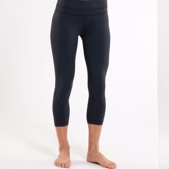 Lululemon Run: Inspire Crop - Picture 2 of 14